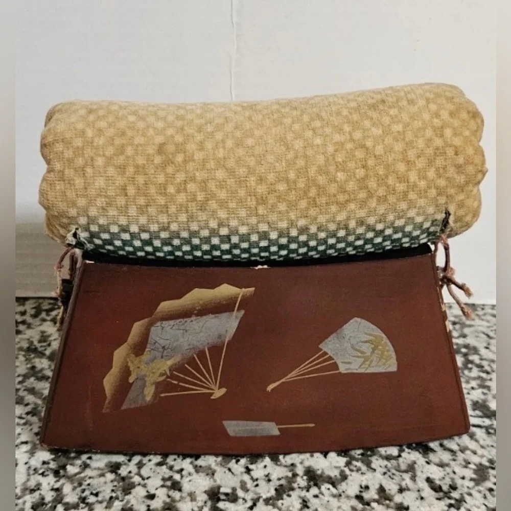 Antique Japenese Lacquered Wooden Neck Pillow Geisha Traditional‎ Takamakura Fan